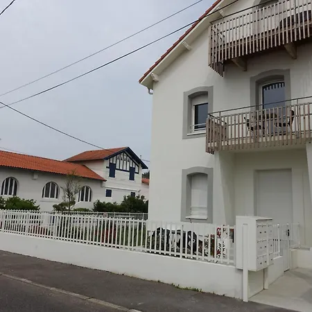 Cap Ocean-17 By Interhome