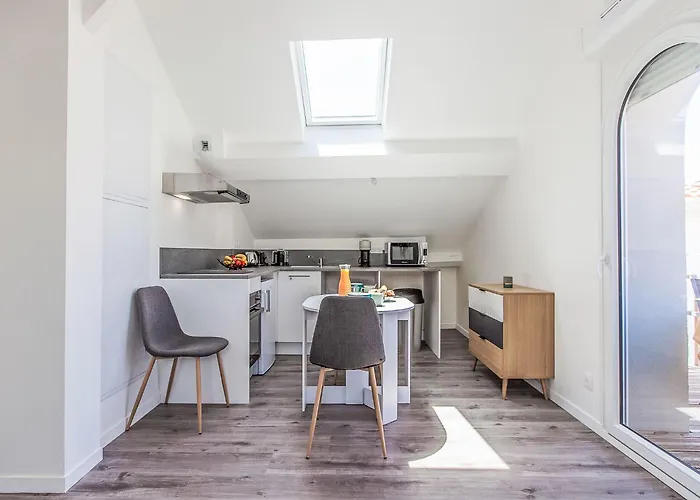 Cap Ocean-17 By Interhome *